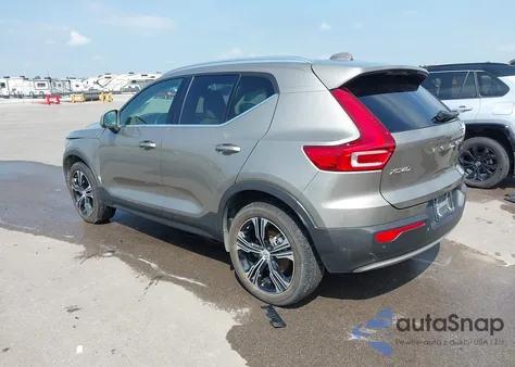 2021 Volvo Xc40 T5 Inscription from USA, damaged, VIN YV4162UL8M2426559